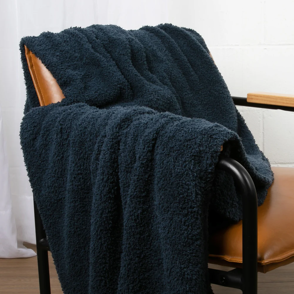 Plushknit Cocoon - Image 17